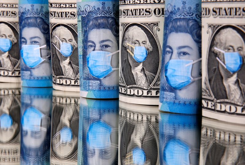 © Reuters. George Washington and Queen Elizabeth II are seen with printed medical masks on the one Dollar and Pound banknotes in this illustration taken