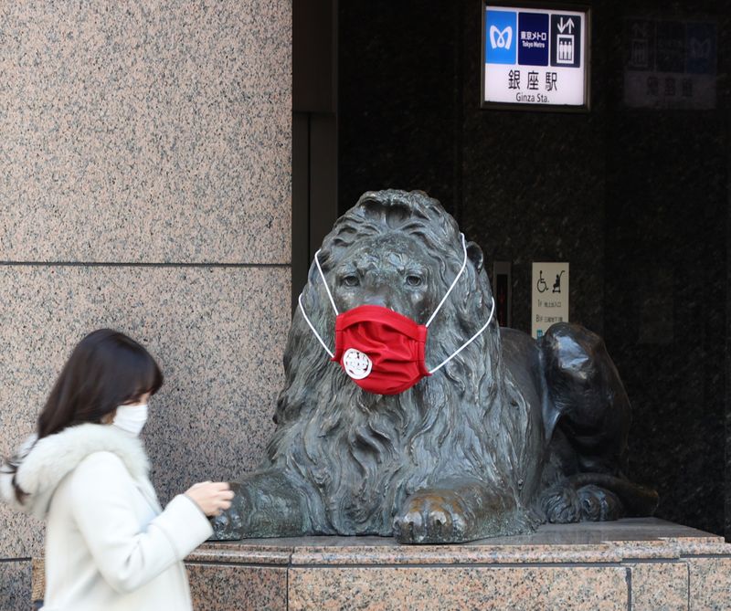 &copy; Reuters. 東京都で新たに392人が新型コロナに感染