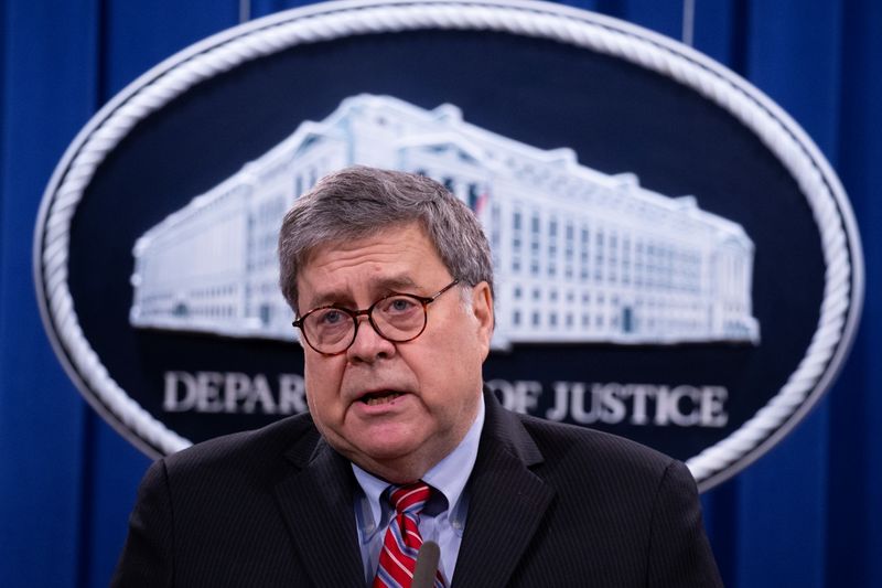 &copy; Reuters. William Barr concede entrevista coletiva no Departamento de Justiça dos EUA