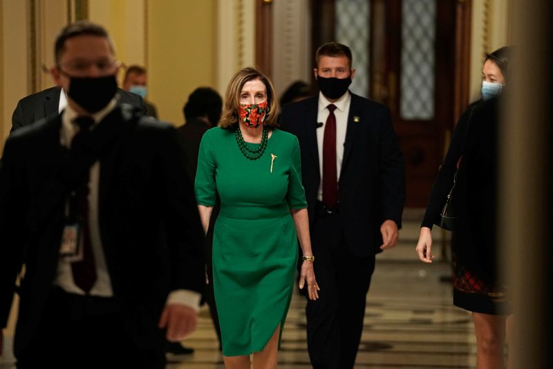 © Reuters. U.S. Capitol Senate Voting on Coronavirus package in Washington