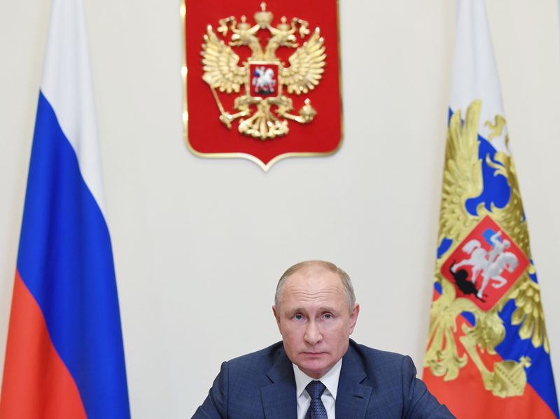 &copy; Reuters. بوتين يوقع قانونا يتيح للرؤساء السابقين عضوية مجلس الاتحاد طول العمر