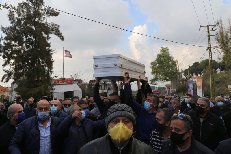 &copy; Reuters. جريمة قتل غامضة في إحدى القرى تثير تساؤلات في لبنان