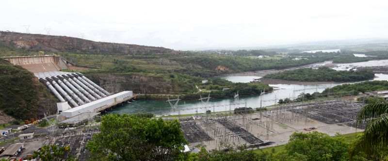 © Reuters. Vista da usina hidrelétrica de Furnas, em São José da Barra (MG)