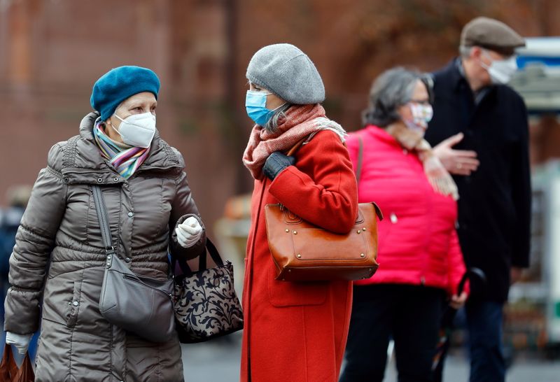 &copy; Reuters. ドイツ、1日当たりのコロナ死者が1000人に迫る　過去最多