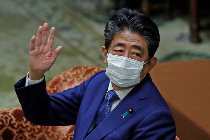 &copy; Reuters. رئيس وزراء اليابان السابق يصحح تصريحات أدلى بها في البرلمان