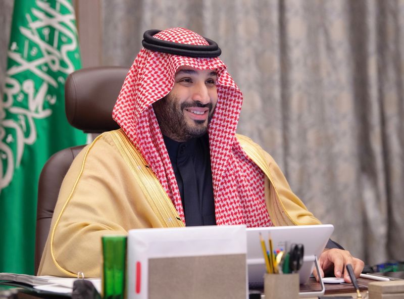 &copy; Reuters. Saudi Crown Prince Mohammed bin Salman chairs first season of the Saudi-Bahraini Coordination Council, virtually with Bahrain&apos;s Prime Minister and Crown Prince Salman bin Hamad al-Khalifa, in Riyadh, Saudi Arabia