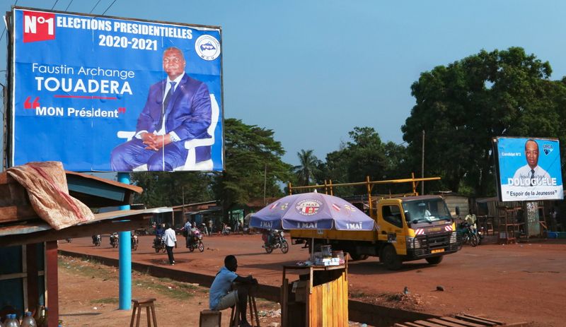 &copy; Reuters. A campaign billboard of Central African Republic President Faustin Archange Touadera is seen the streets ahead of the upcoming elections in Bangui