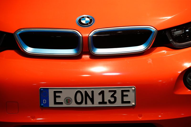 © Reuters. A BMW electric car is seen during the E.ON annual shareholders meeting in Essen