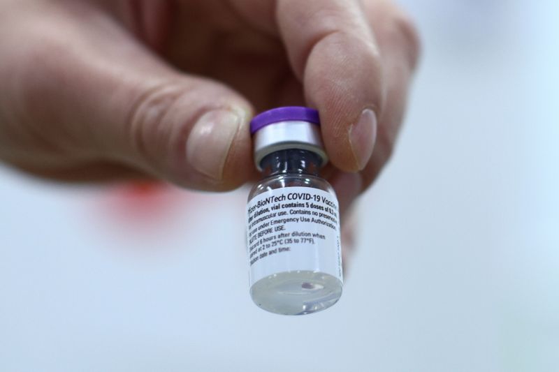 &copy; Reuters. Austria begins vaccinations against coronavirus disease (COVID-19)