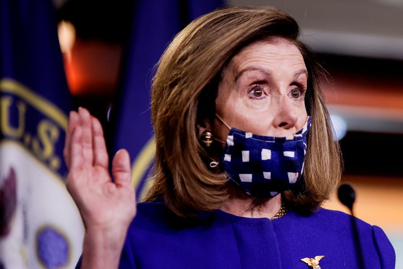 © Reuters. House Speaker Nancy Pelosi introduces legislation to create 25th Amendment commission during news conference on Capitol Hill in Washington