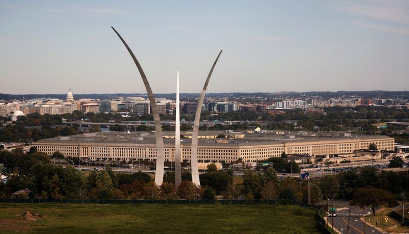 &copy; Reuters. The Pentagon building is seen in Arlington, Virginia, U.S.