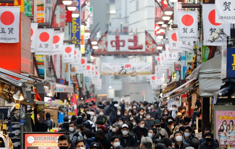 &copy; Reuters. TOKYO S&apos;INQUIÈTE D&apos;UNE POSSIBLE &quot;EXPLOSION&quot; DES CAS