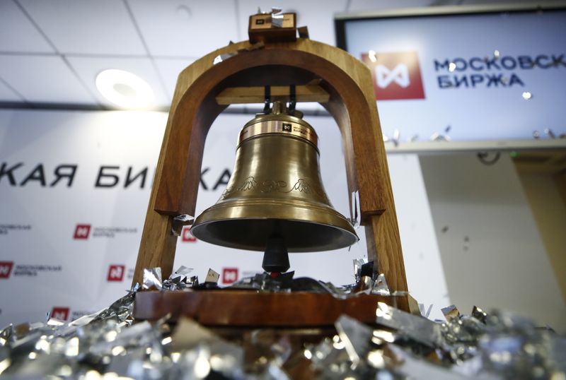 &copy; Reuters. A view shows the trading bell at Moscow Exchange in Moscow