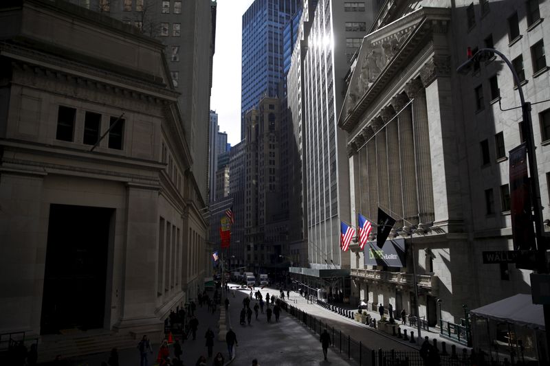 &copy; Reuters. The New York Stock Exchange building is seen from Wall Street in Lower Manhattan in New York