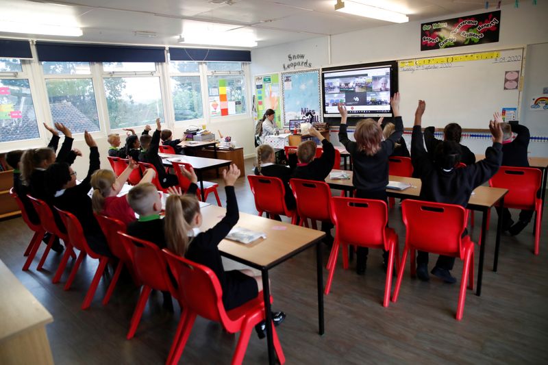 &copy; Reuters. British schools reopen amid the coronavirus disease (COVID-19) outbreak