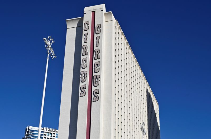 &copy; Reuters. FILE PHOTO: The Circus Circus hotel and casino is seen along the Las Vegas strip