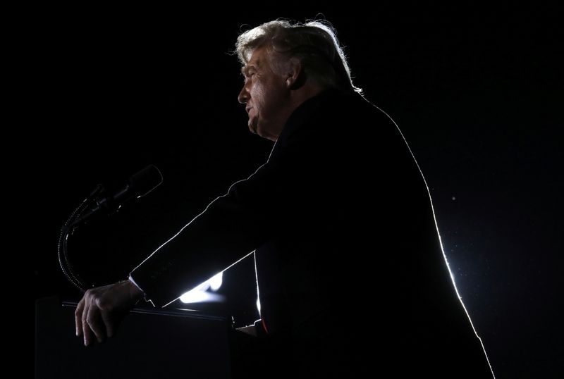 © Reuters. President Trump holds campaign rally in Dalton, Georgia