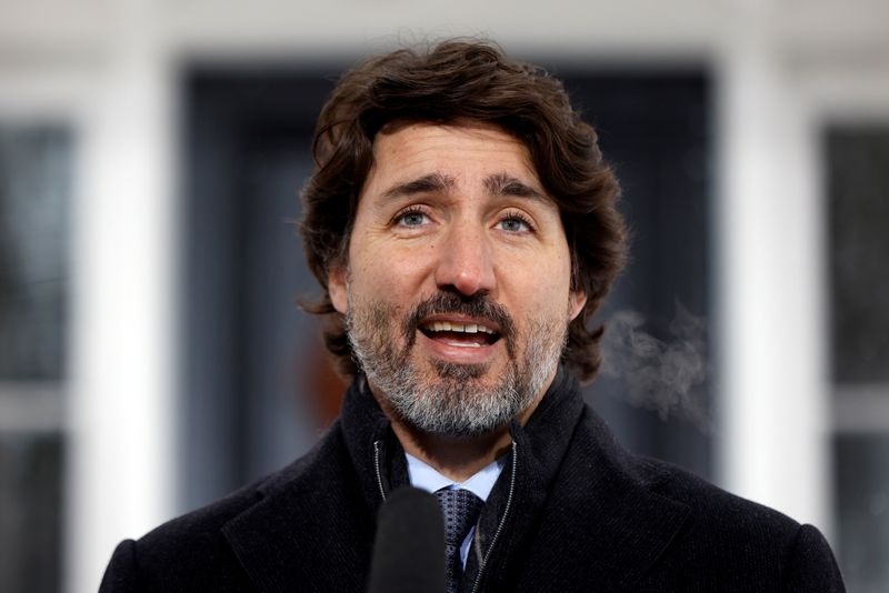 © Reuters. Canada's Prime Minister Justin Trudeau attends a news conference in Ottawa