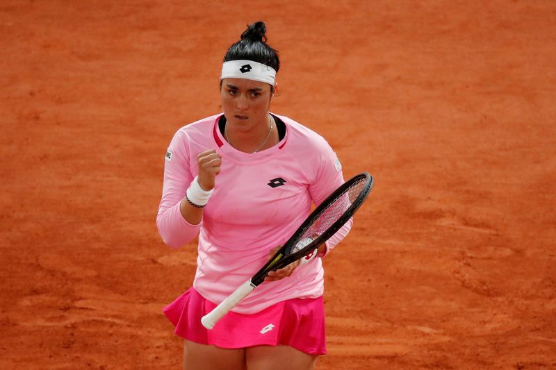 &copy; Reuters. FILE PHOTO: Tunisia&apos;s Ons Jabeur celebrates during her fourth round match at the French Open
