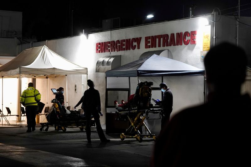 © Reuters. Vista de hospital em Huntington Park, Califórnia (EUA), em meio à pandemia de coronavírus