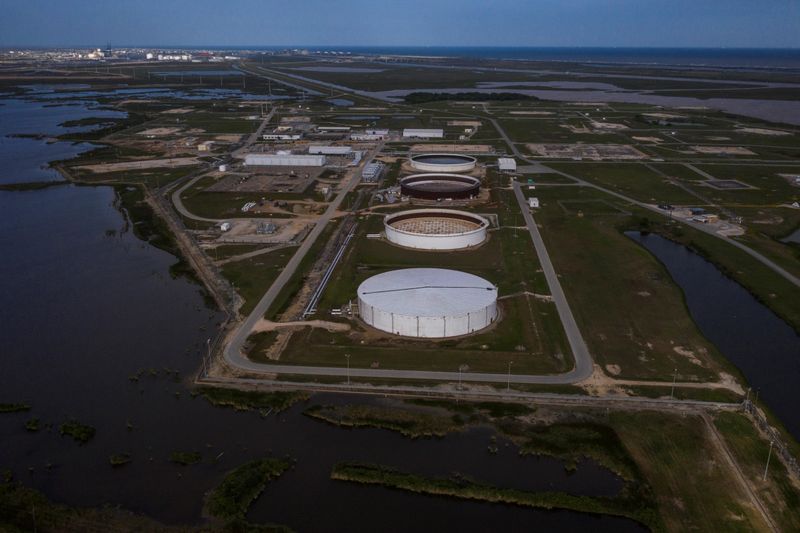 &copy; Reuters. FILE PHOTO: The Bryan Mound Strategic Petroleum Reserve is seen in an aerial photograph over Freeport, Texas