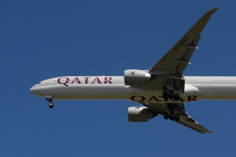 &copy; Reuters. الخطوط الجوية القطرية ستستأنف عددا من رحلاتها عبر المجال الجوي السعودي