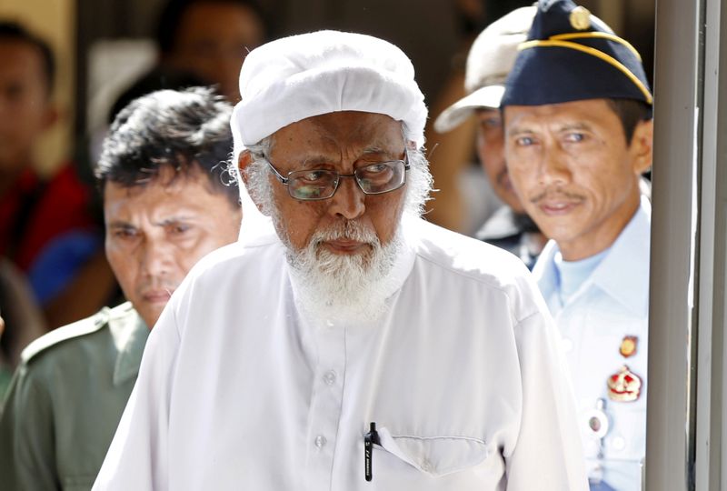 © Reuters. إندونيسيا تستعد للإفراج عن رجل دين متشدد على صلة بتفجيرات بالي