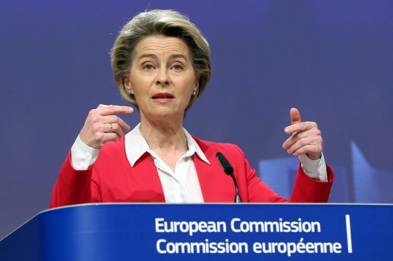 &copy; Reuters. La presidente della Commissione europea Ursula von der Leyen durante una conferenza stampa a Bruxelles