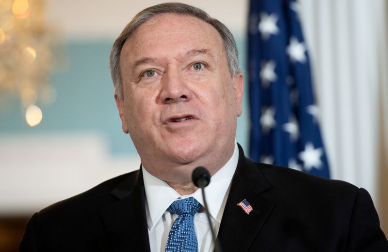 © Reuters. FILE PHOTO: U.S. Secretary of State Pompeo and Kuwaiti FM Al-Sabah meet in Washington