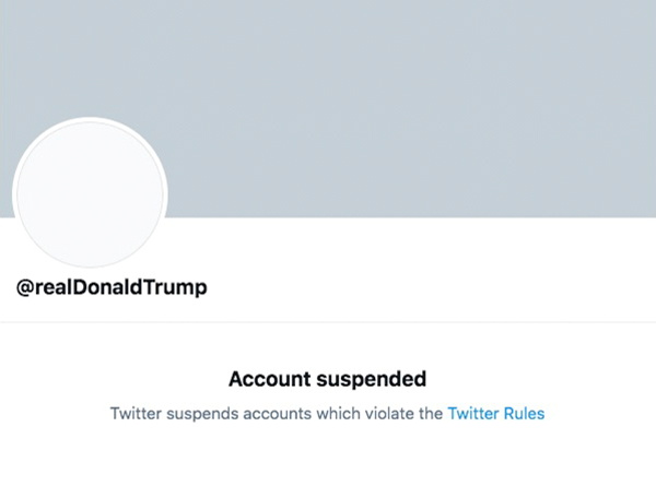 © Reuters. Screengrab of permanently suspended Twitter account of U.S. President Donald Trump