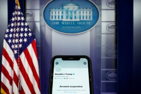 Twitter deletes new Trump tweets on @POTUS, suspends campaign account By Reuters