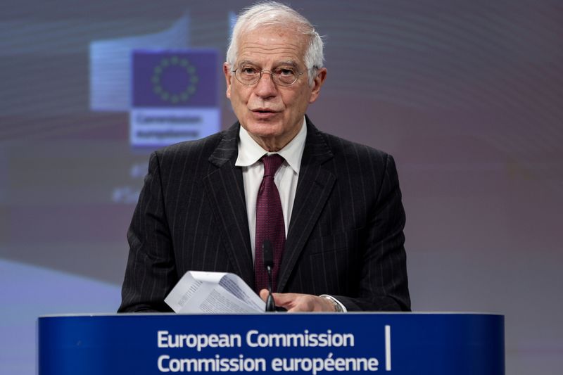 &copy; Reuters. FOTO DE ARCHIVO: El alto representante de la Unión Europea (UE) para la Política Exterior, Josep Borrell, durante una rueda de prensa sobre la estrategia de ciberseguridad de la UE, en Bruselas, Bélgica, el 16 de diciembre de 2020