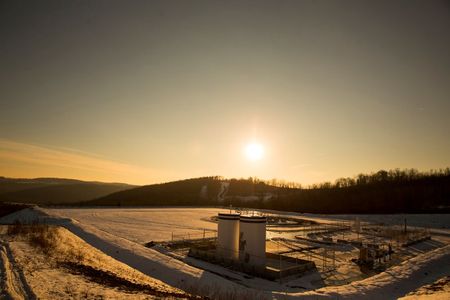 Shale gas pioneer Chesapeake Energy worth $5.13 billion on bankruptcy exit -U.S. judge By Reuters
