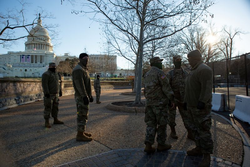 &copy; Reuters. FILE PHOTO: National Guard troops stand watch at the U.S. Capitol building in Washington