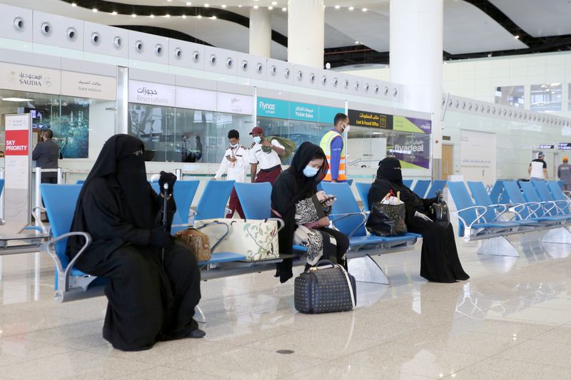 © Reuters. مصادر: السعودية تعلق خطط تمويل توسعة مطار الرياض