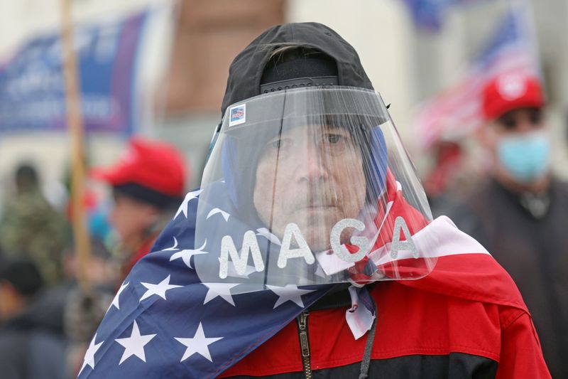 © Reuters. FILE PHOTO: The U.S. Capitol Building is stormed by a pro-Trump mob on January 6, 2021