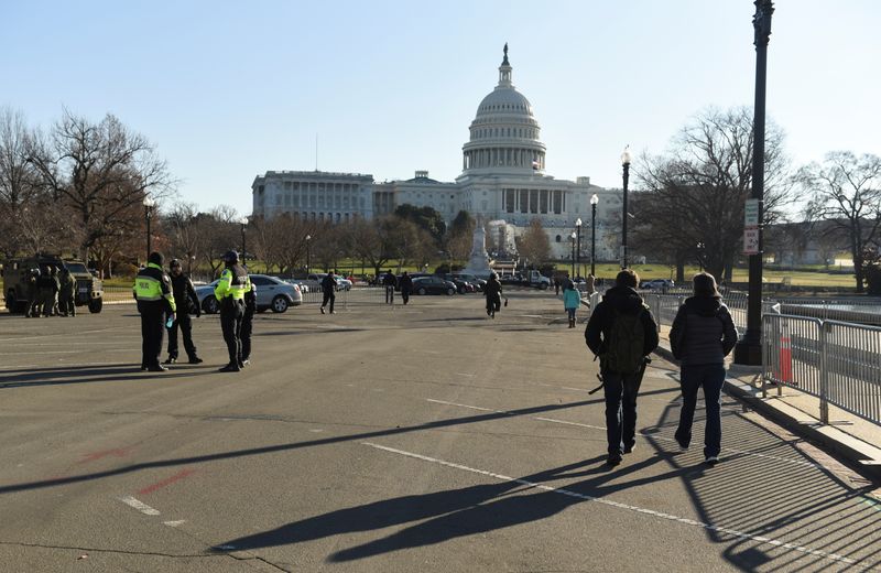 &copy; Reuters. A day after Trump supporters occupied the U.S. Capitol building, in Washington