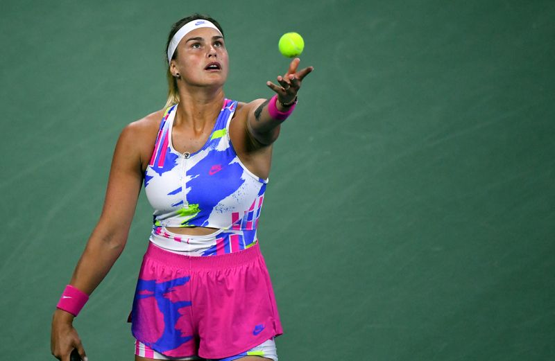 © Reuters. سبالينكا تحرز لقبها الثالث على التوالي بفوز سهل في أبوظبي