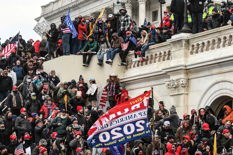 &copy; Reuters. Trump supporters protest during a Stop the Steal rally at the U.S. Capitol