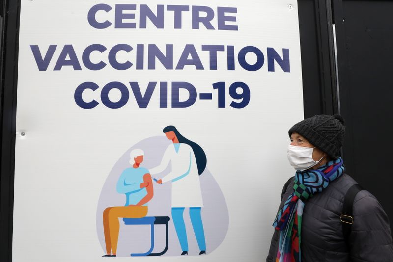 &copy; Reuters. CORONAVIRUS: PLUS DE 247.000 PERSONNES VACCINÉES EN FRANCE