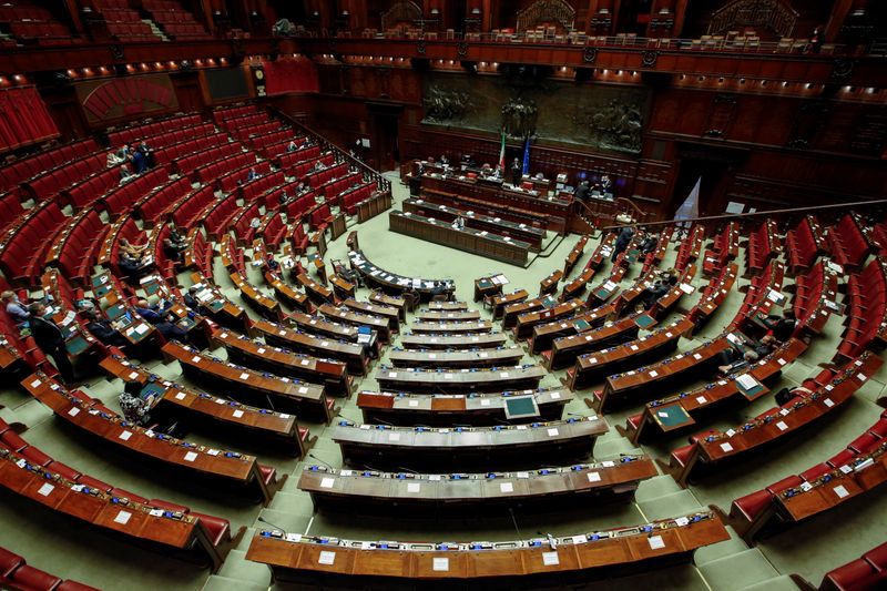 &copy; Reuters. Panoramica del Parlamento italiano a Roma