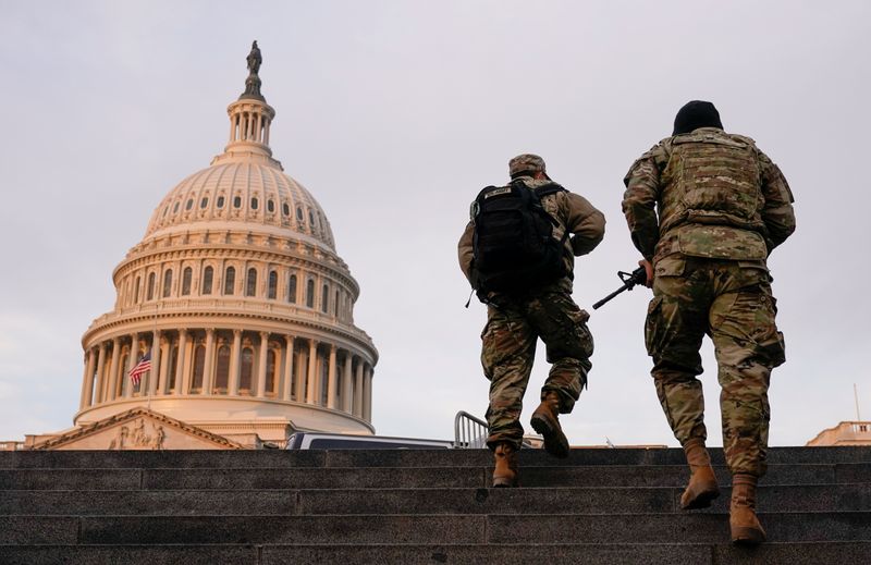 &copy; Reuters. عواصم الولايات الأمريكية تتأهب لاحتجاجات مسلحة مع قرب انتهاء رئاسة ترامب