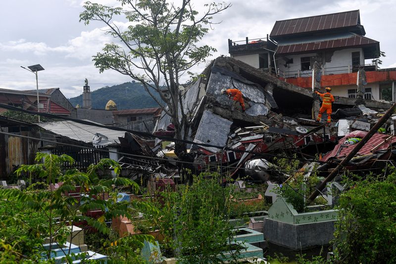 &copy; Reuters. Aftermath of earthquake in Mamuju, West Sulawesi