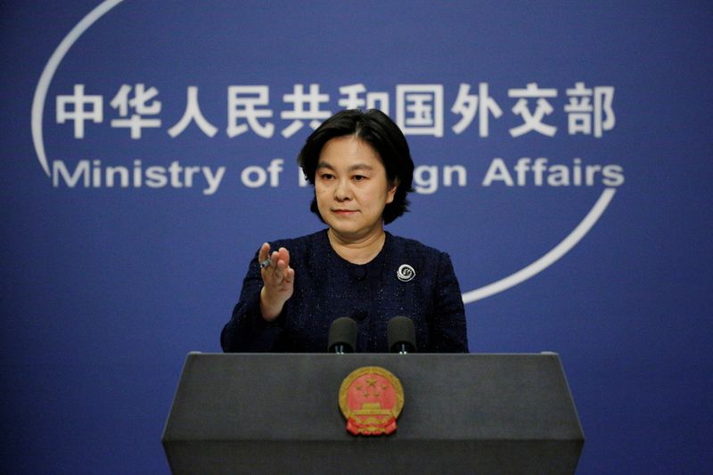 &copy; Reuters. FOTO DE ARCHIVO: La portavoz del Ministerio de Asuntos Exteriores chino, Hua Chunying, en una conferencia de prensa en Pekín, China, el 7 de enero de 2021