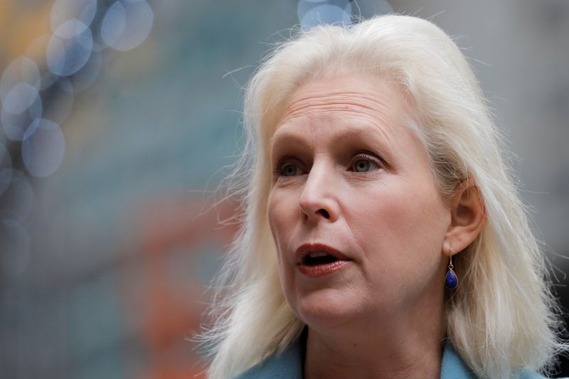 © Reuters. U.S. Senator Chuck Schumer and U.S Senator Kirsten Gillibrand deliver remarks on the coronavirus disease