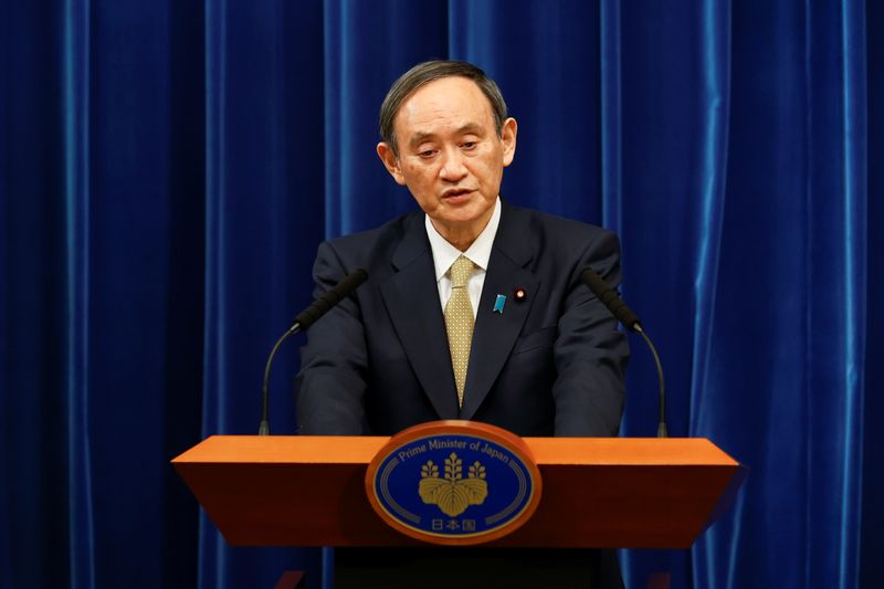 © Reuters. FILE PHOTO:  Japan's PM Suga holds a news conference in Tokyo