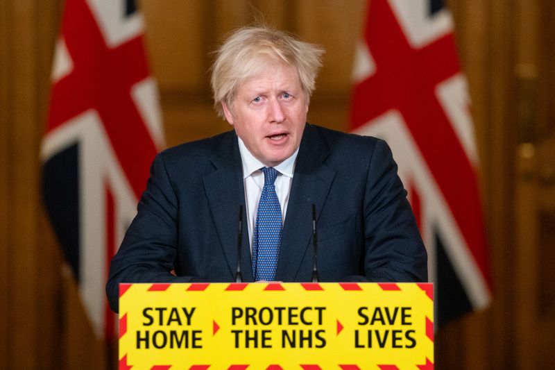 © Reuters. British PM Johnson holds media briefing on coronavirus pandemic in London