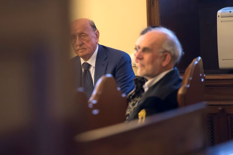 &copy; Reuters. The former president of the Institute for Works of Religion (IOR) Angelo Caloia is seen during the first hearing of his trial at the Vatican