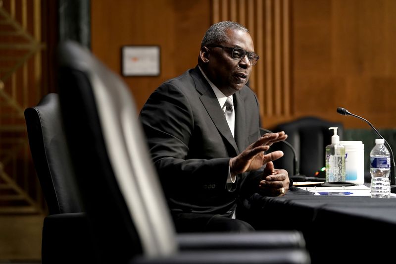 © Reuters. FILE PHOTO: Senate Armed Services Committee Confirmation Hearing for Retired Army Gen. Lloyd Austin