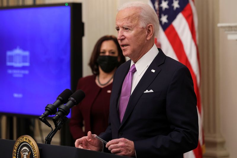 &copy; Reuters. U.S. President Biden holds coronavirus response event at the White House in Washington